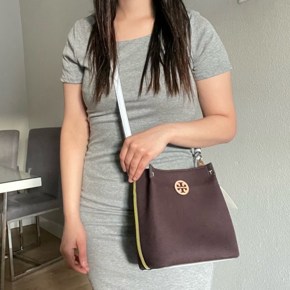 New✨authentic blake canvas color -block bucket bag - Picture 14 of 15